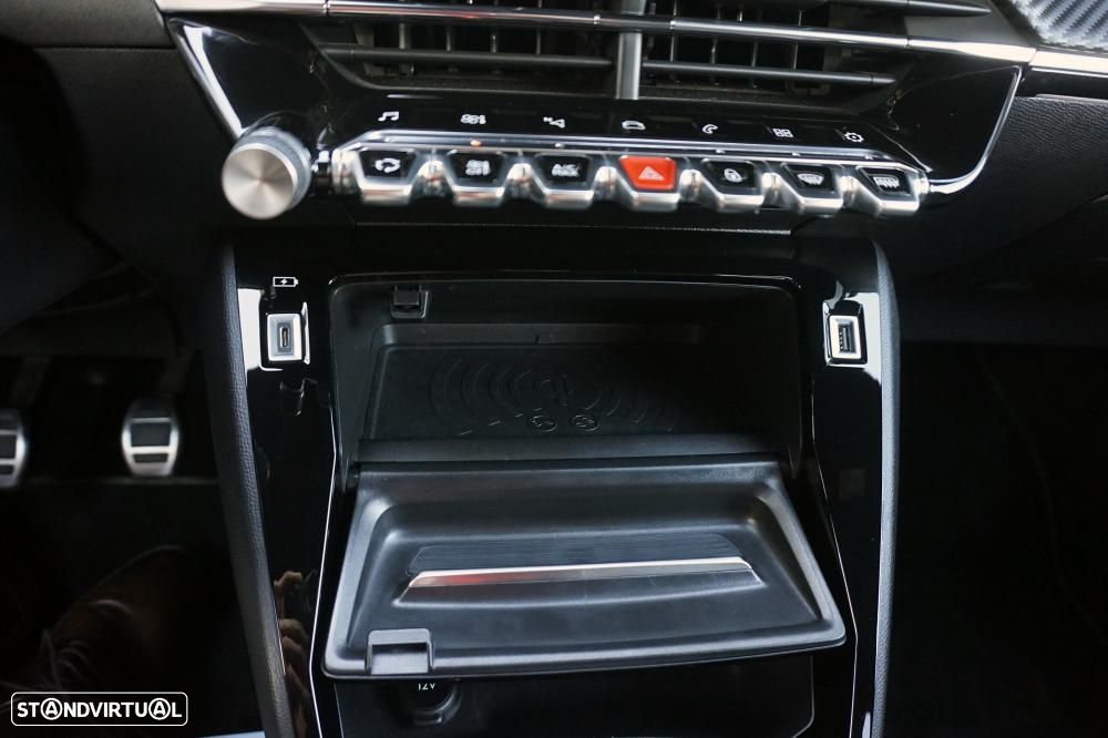 Peugeot 208 1.2 PureTech GT Line - 27