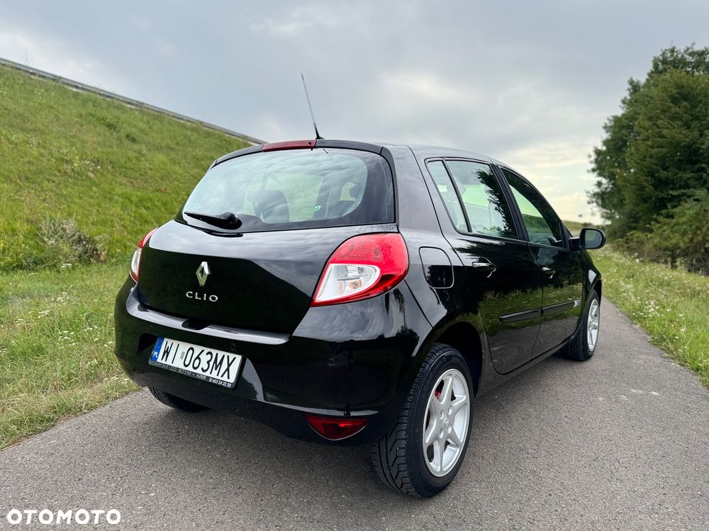 Renault Clio 1.2 TCE Authentique - 22