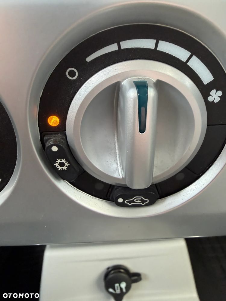 Chrysler PT Cruiser 2.4 Limited - 29