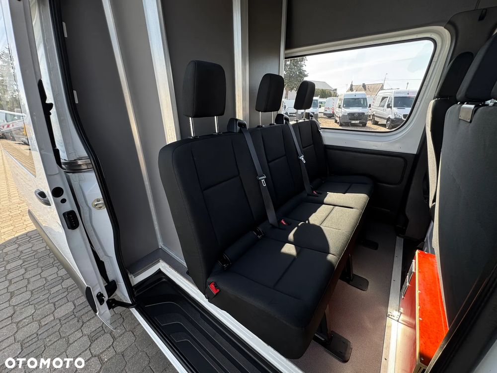 Mercedes-Benz SPRINTER - 16