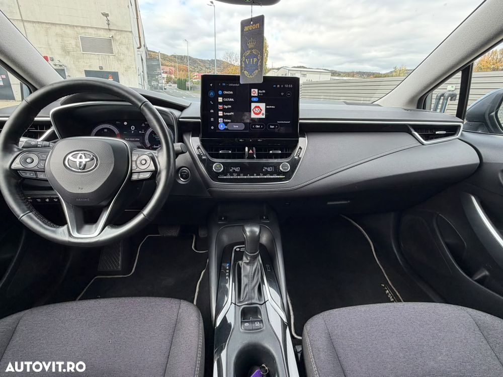 Toyota Corolla 1.8 HSD Business - 13