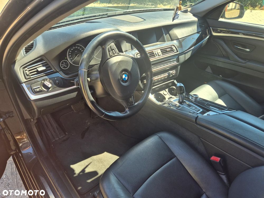 BMW Seria 5 520d - 2