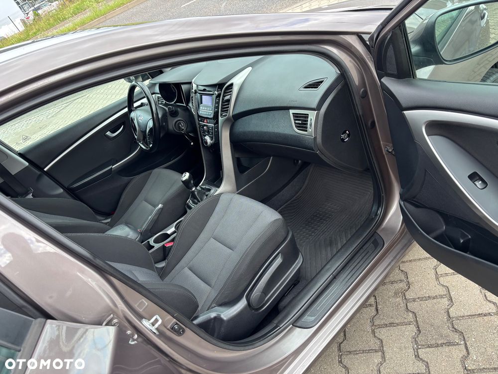 Hyundai i30 1.4 CRDi Style - 11