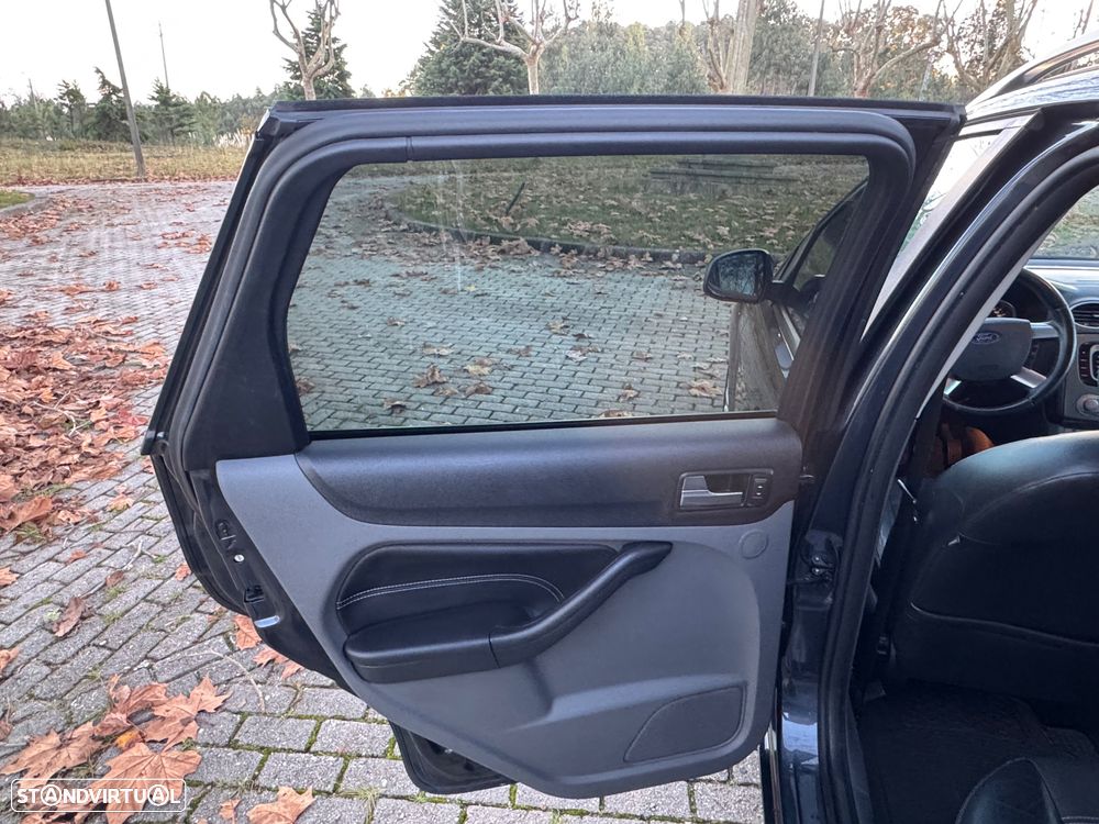 Ford Focus SW 1.6 TDCi Titanium 17 - 20