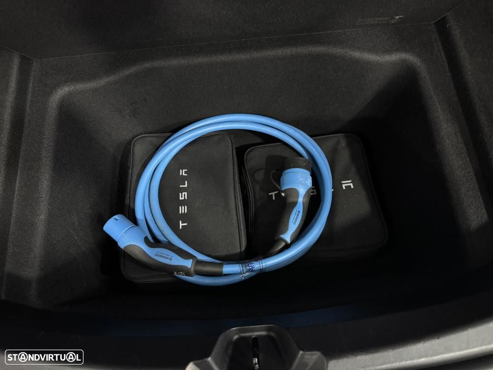 Tesla Model 3 Long-Range Dual Motor AWD - 46