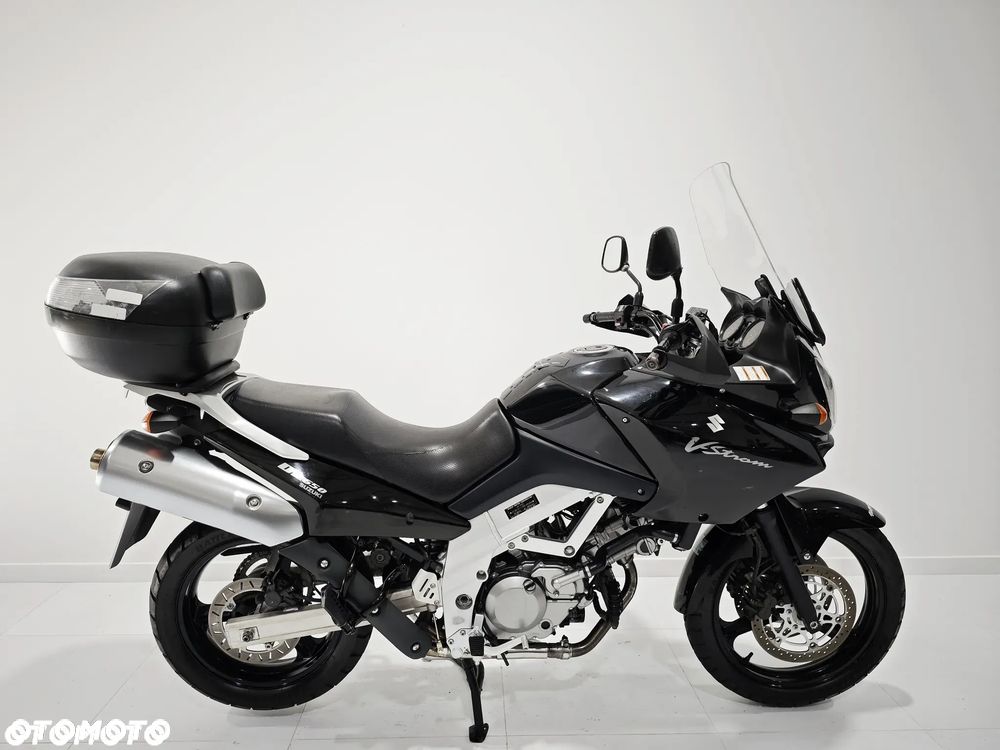 Suzuki V-STROM - 1