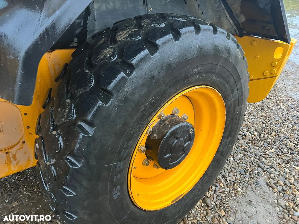 JCB - 5