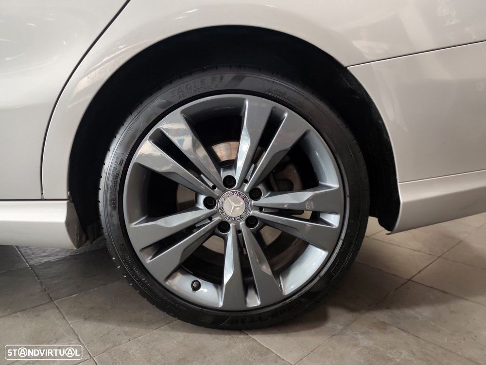 Mercedes-Benz CLA 180 d Urban - 11