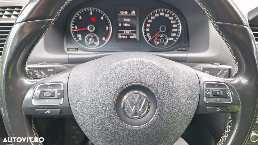 Volkswagen Touran 1.6 TDI BlueMotion Technology Highline - 9