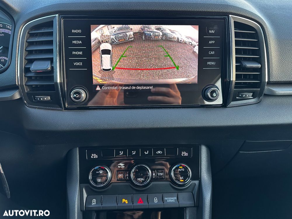 Skoda Karoq 1.6 TDI SCR DSG Style - 25