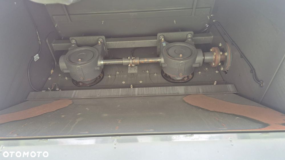 Claas Lexion 760 z hederem - 6