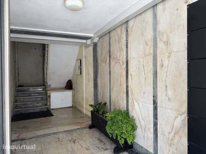 T1 Falagueira, metro, luz natural, coz. semi-equipada - Grande imagem: 4/4