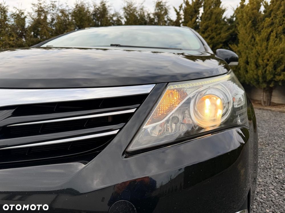 Toyota Avensis 1.8 Executive - 4