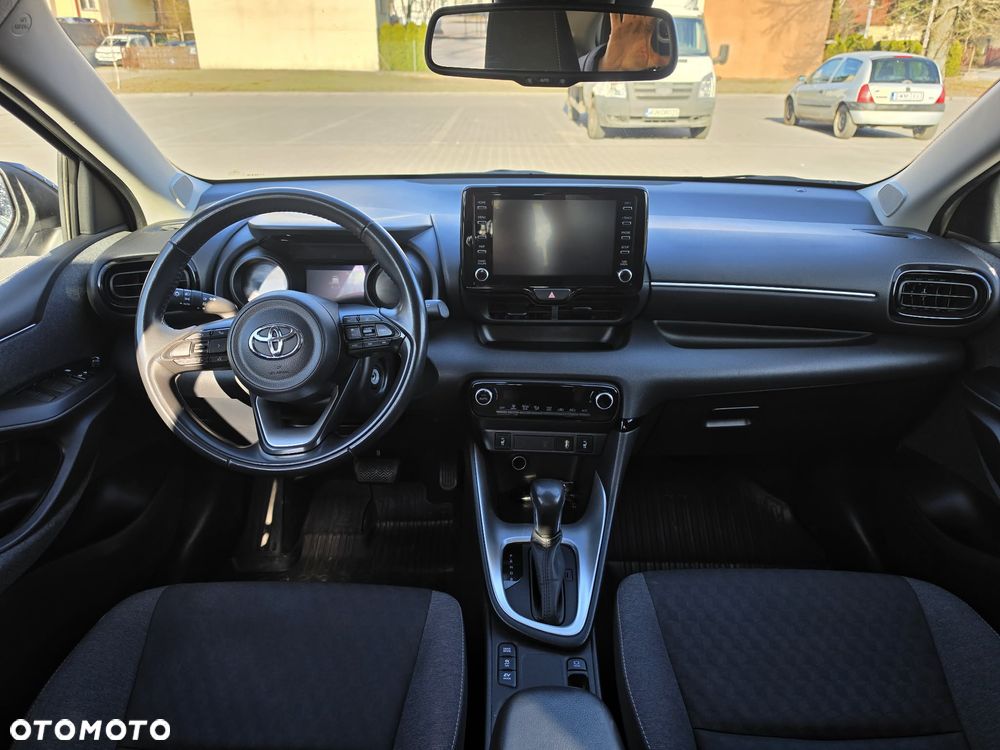 Toyota Yaris - 16