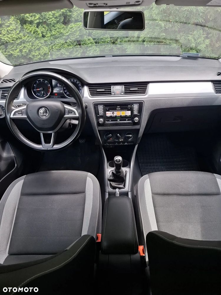 Skoda RAPID Spb 1.2 TSI Ambition - 16