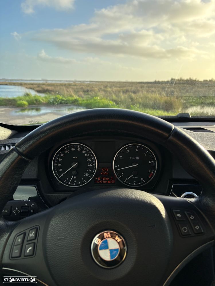 BMW 320 i Cabrio - 9