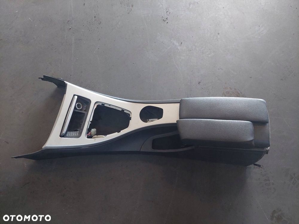 KOMPLET FOTELI FOTELE LEWY PRAWY PRZÓD + KANAPA TYŁ + BOCZKI BMW E90 - 2