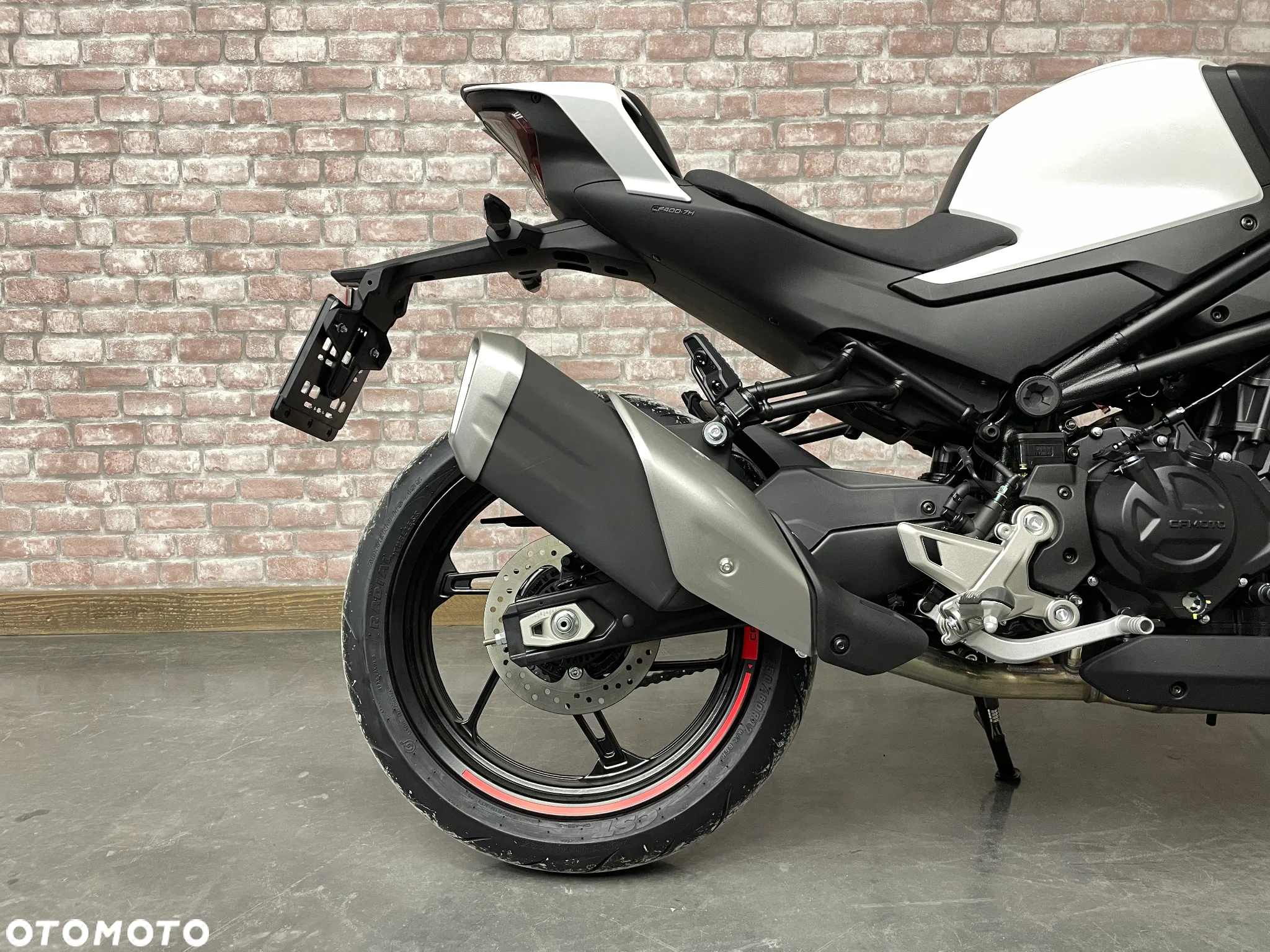 CFMoto NK - 11