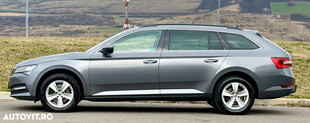 Skoda Superb 2.0 TDI DSG Premium Edition - 4