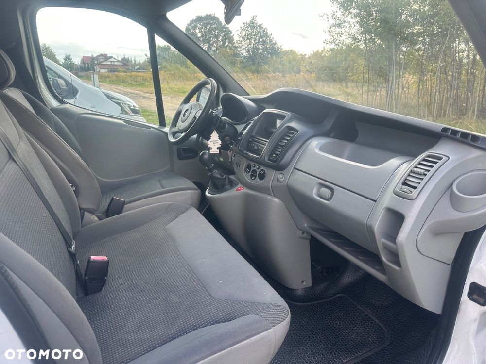 Opel Vivaro - 19