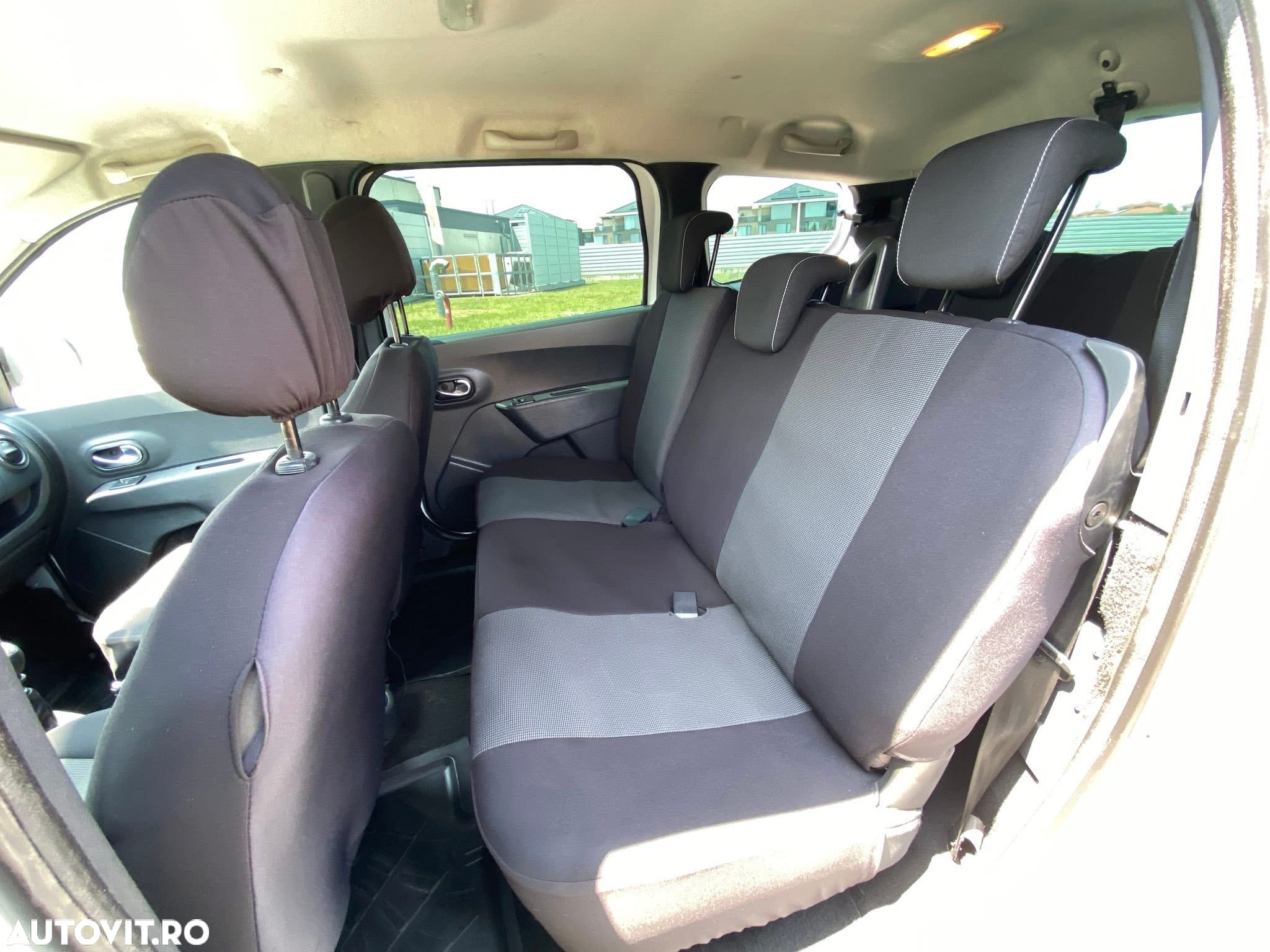 Dacia Lodgy 1.5 Blue dCi Ambiance - 22