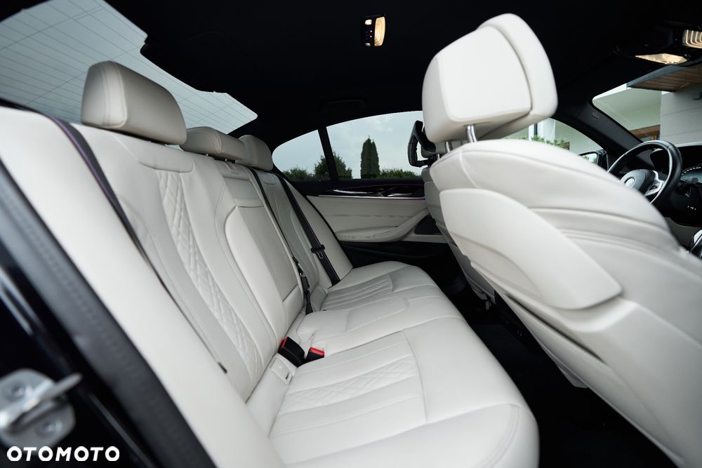 BMW Seria 5 520d xDrive MHEV M Sport sport - 34