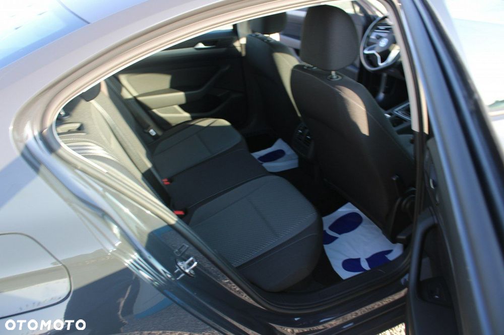 Volkswagen Passat 1.5 TSI EVO Essence - 29