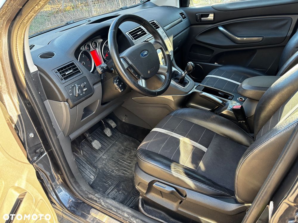 Ford Kuga 2.0 TDCi Titanium - 9