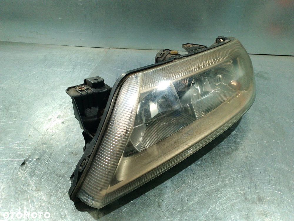 LAMPA LEWA PRZÓD RENAULT LAGUNA II ( 02-07 ) 8200163323  89006908 - 9