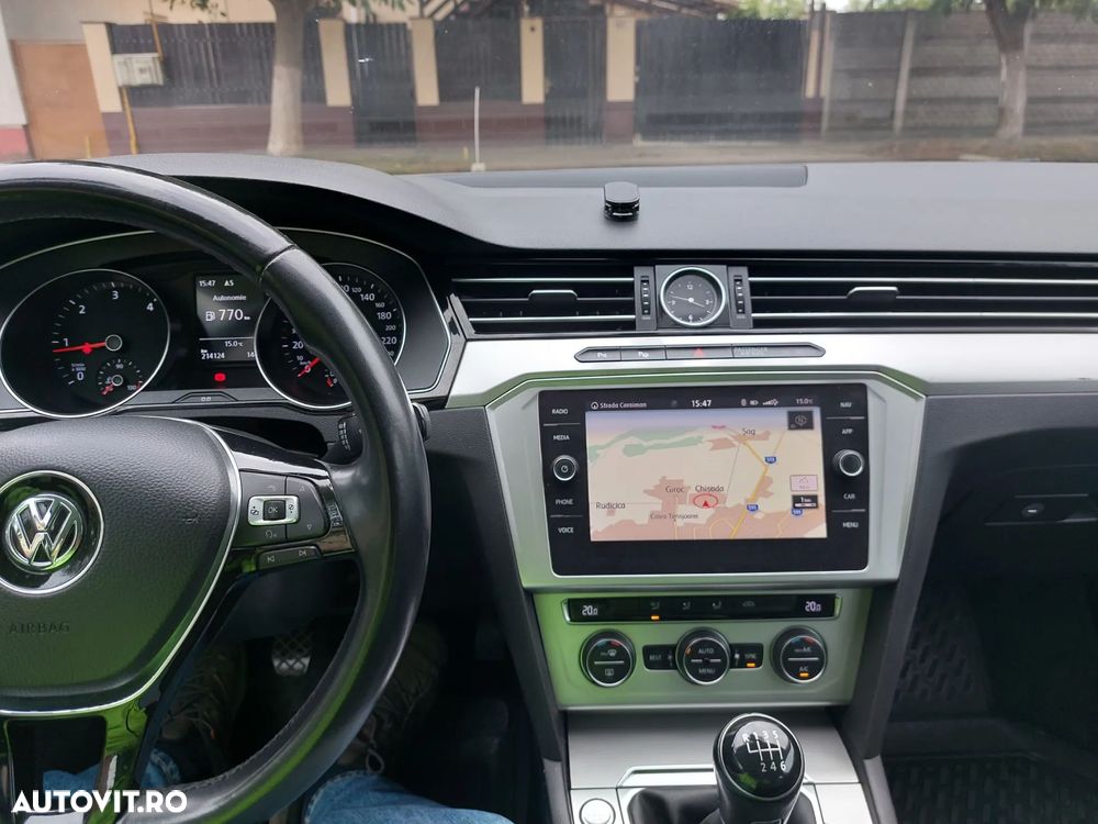 Volkswagen Passat Variant 2.0 TDI (BlueMotion Technology) Comfortline - 10