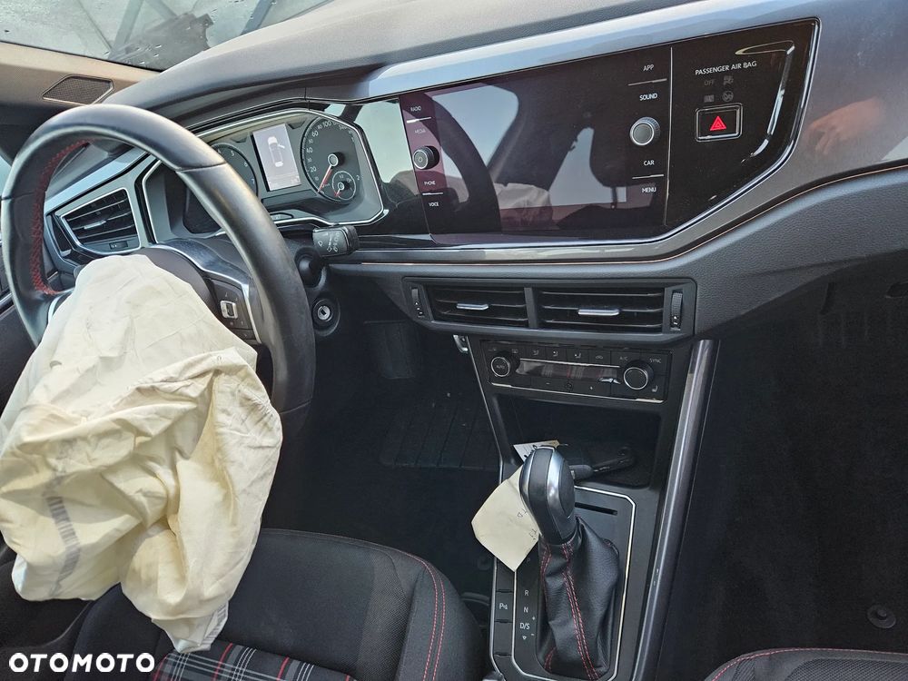 Volkswagen Polo 2.0 TSI DSG GTI - 7