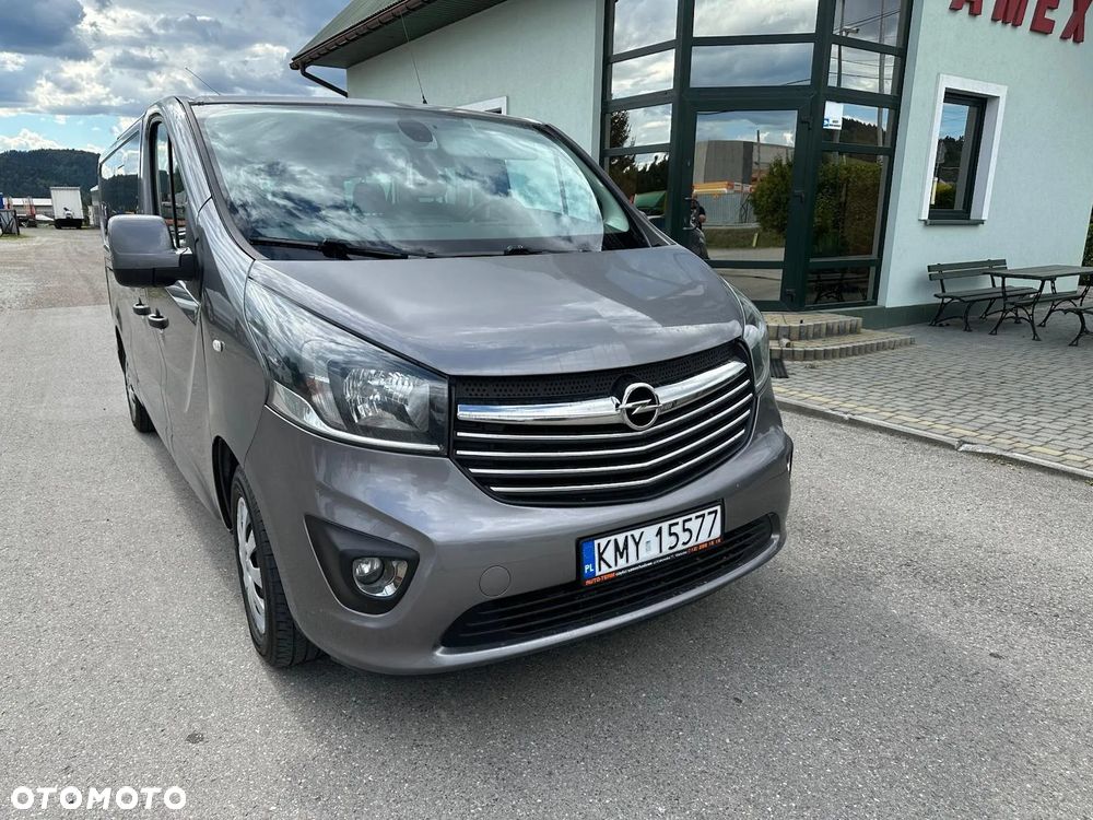 Opel Vivaro - 1
