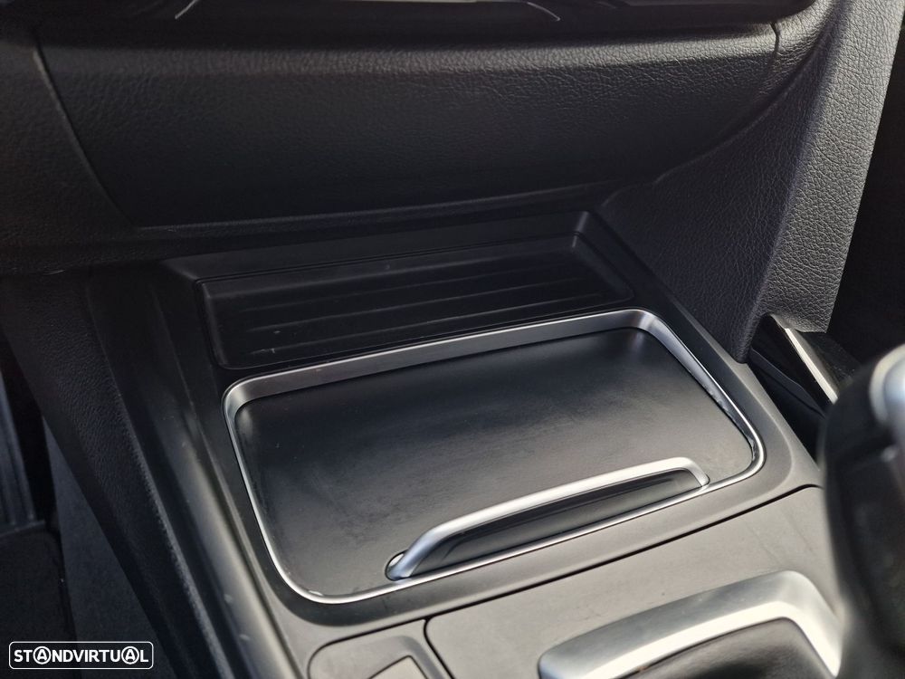 BMW 320 d EfficientDynamics Auto Line Sport - 27