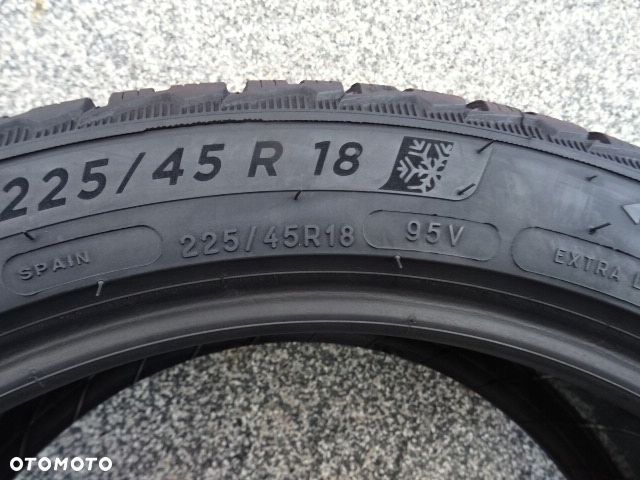 225/45/R18 95V Extra loud Michelin Pilot Alpin 5 - 6