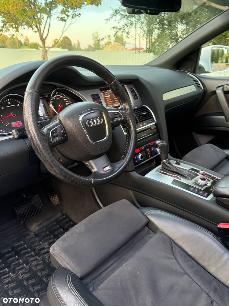 Audi Q7 - 10
