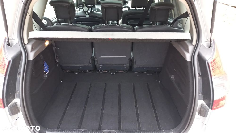 Renault Scenic 1.6 16V Authentique Euro5 - 19