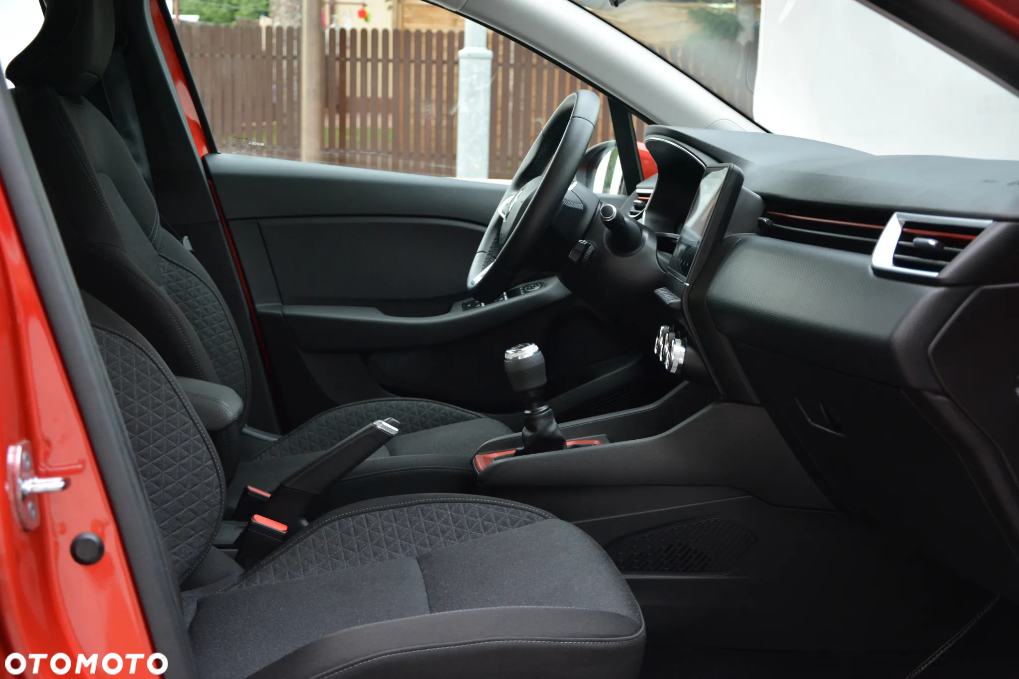 Renault Clio - 12