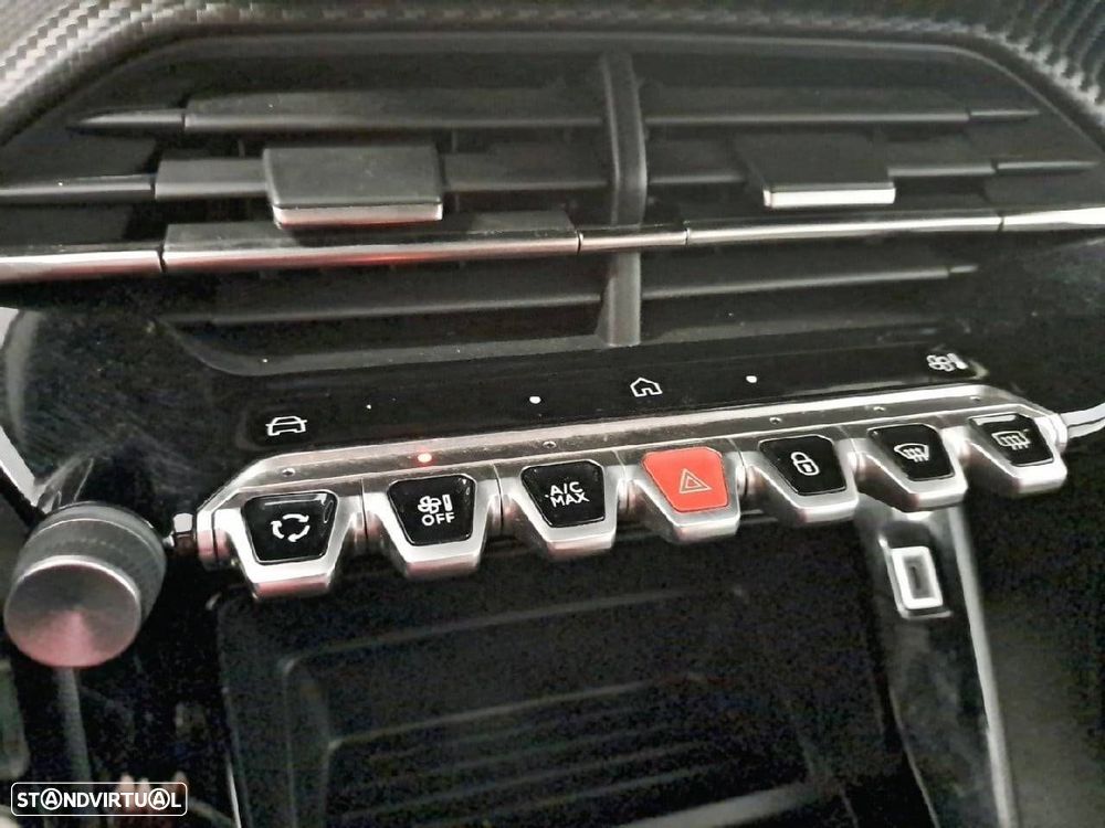 Peugeot 2008 1.2 PureTech Style - 20