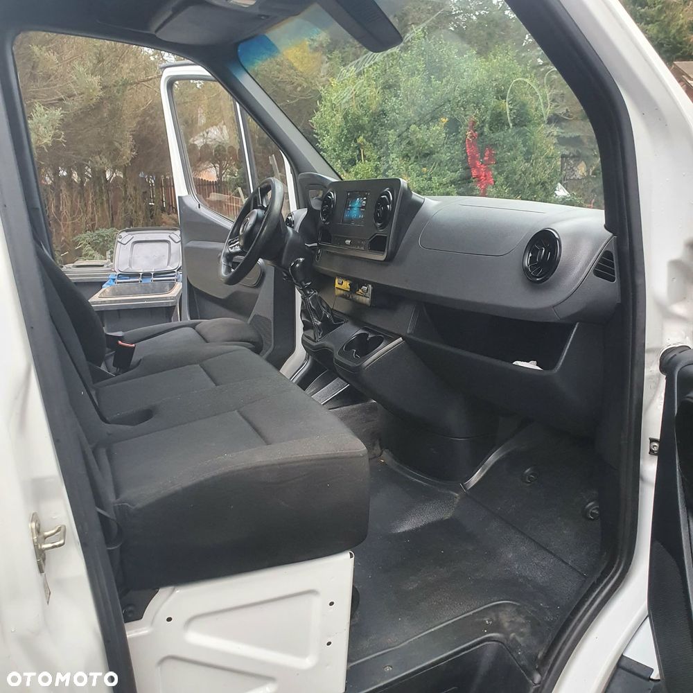 Mercedes-Benz Sprinter - 7