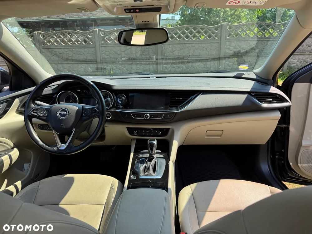 Opel Insignia 1.5 T Innovation S&S - 8