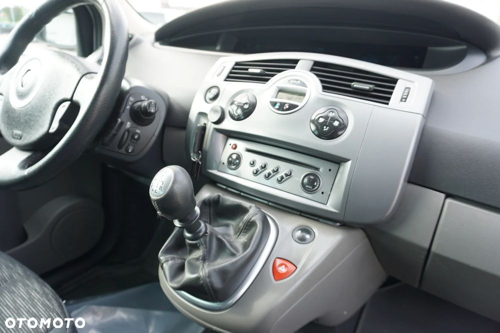 Renault Scenic 2.0T 16V Privilege - 18