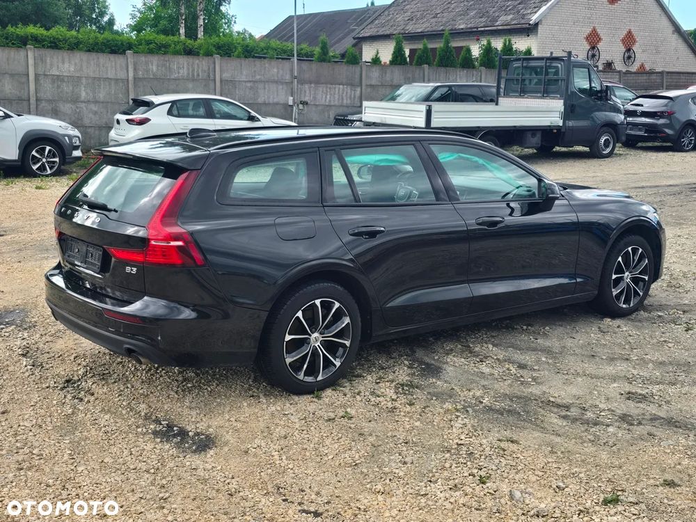 Volvo V60 B3 B DKG Momentum - 5