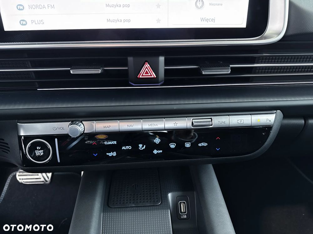 Hyundai IONIQ 6 77kWh Black Edition - 24