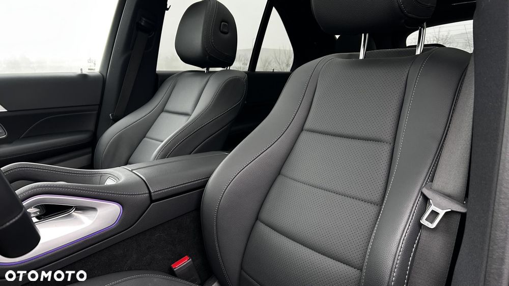 Mercedes-Benz GLE - 12