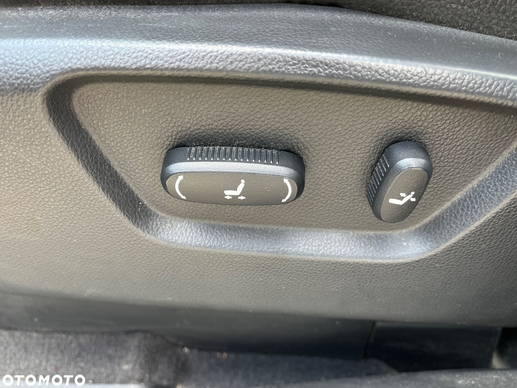 Chevrolet Captiva 3.2 LT high - 18