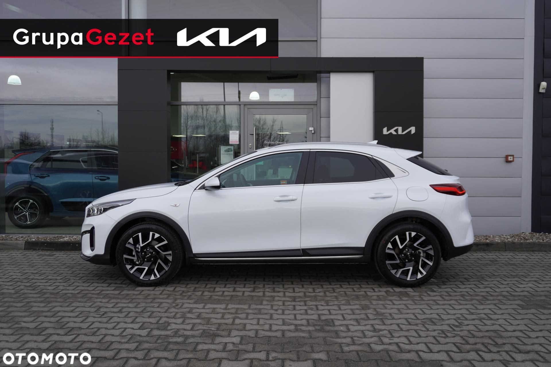 Kia XCeed - 11