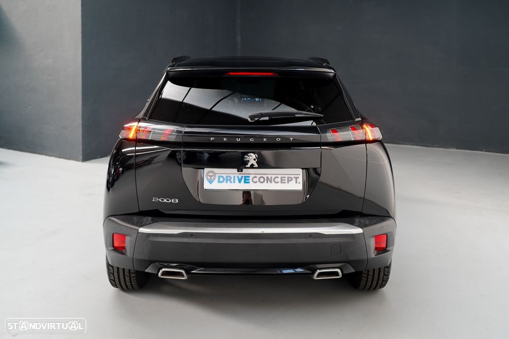 Peugeot 2008 1.2 PureTech Allure EAT8 - 15