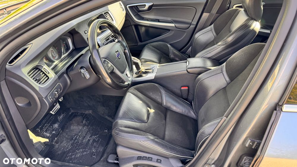 Volvo V60 D3 Geartronic RDesign - 22
