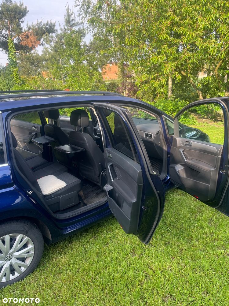 Volkswagen Touran - 15