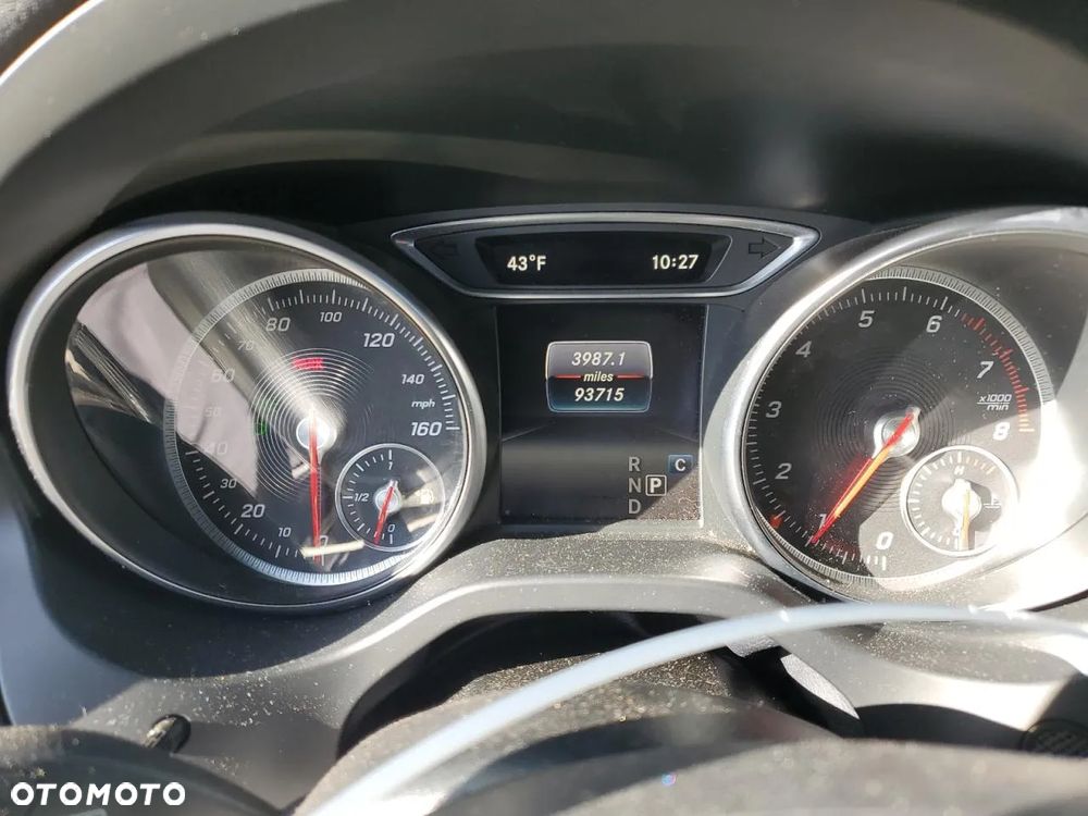 Mercedes-Benz CLA - 10